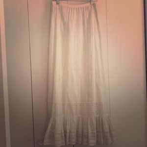 White linen skirt